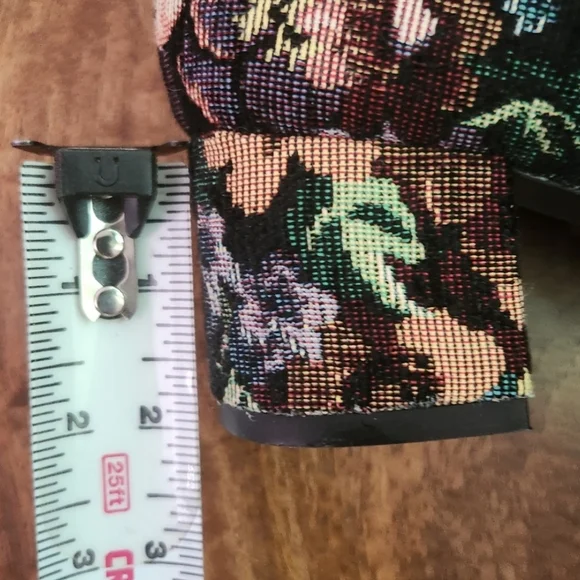 Sandro Paris Floral Tapestry Jaquard "Elise" Low Block Heel Round Toe Pumps - Picture 10 of 10